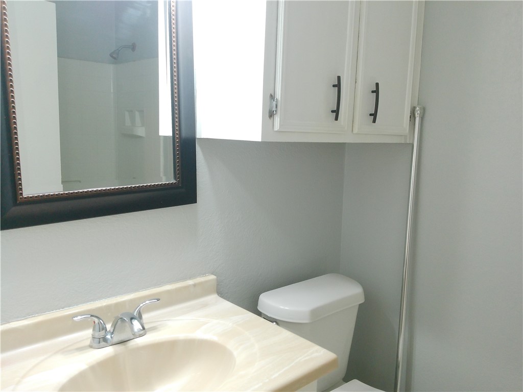 5230 Edinburg Cir Property Photo 15