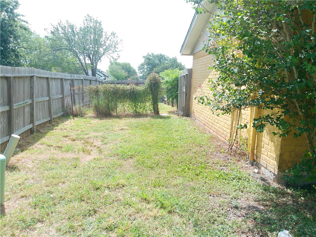 5230 Edinburg Cir Property Photo 19