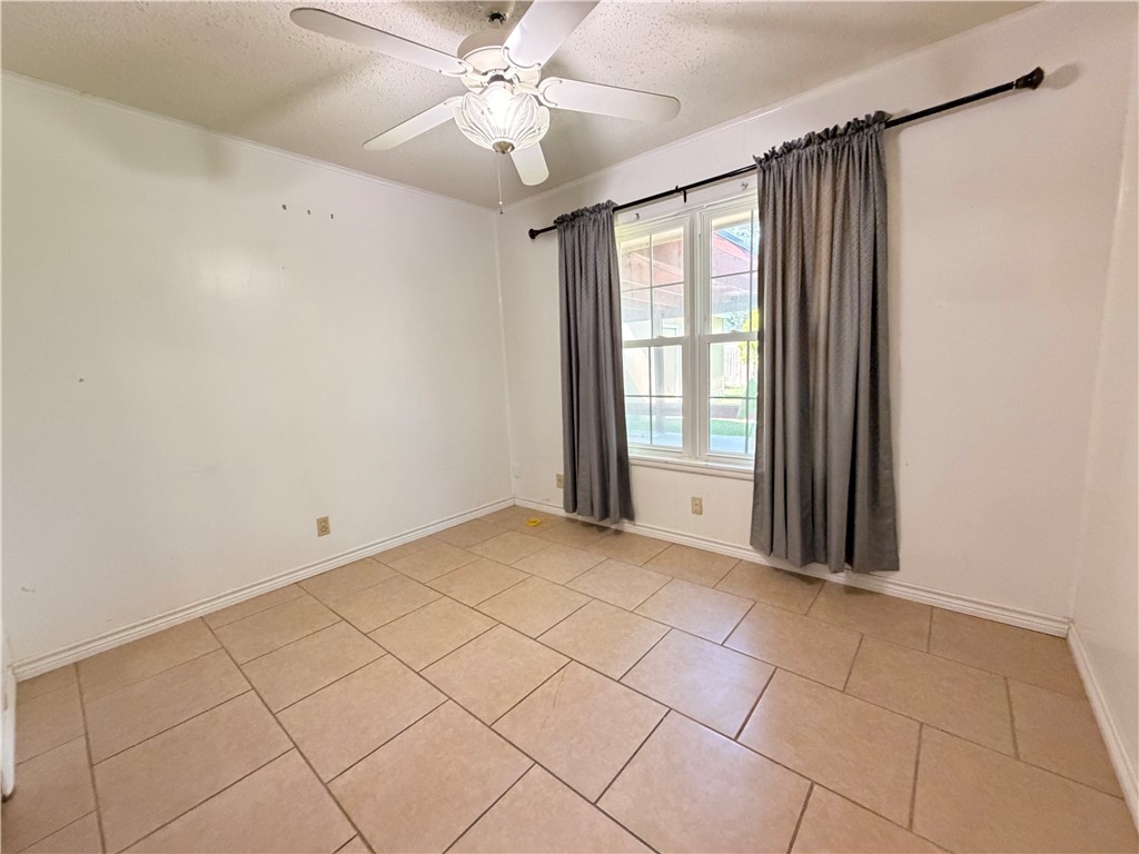 1708 Crosby St Property Photo 20
