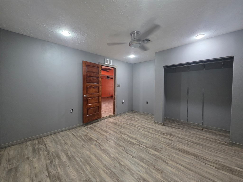 1905 Suntide Road Property Photo 20