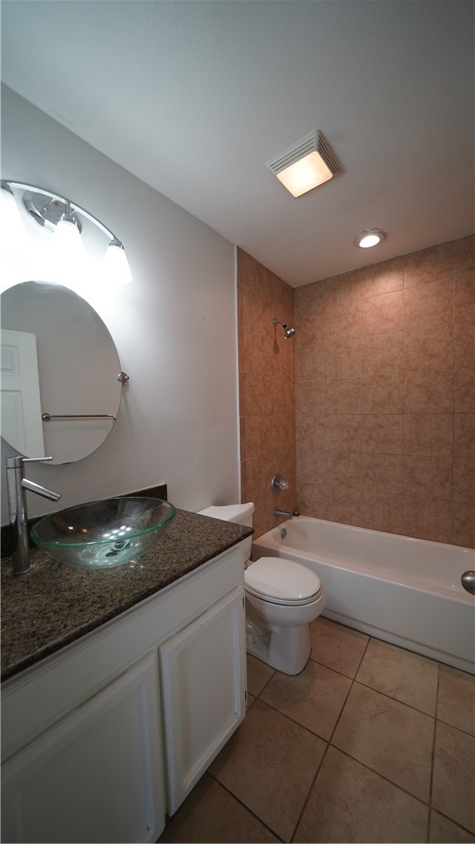 3537 S Washam Dr Property Photo 5
