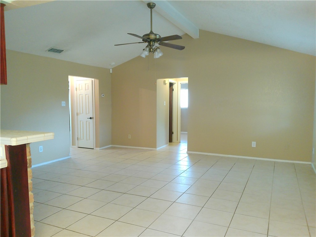 2118 Meadowgrove Dr Property Photo 11