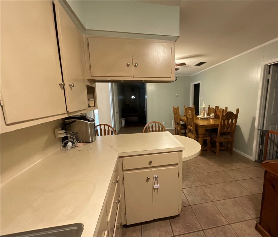 1705 Denver Property Photo 8