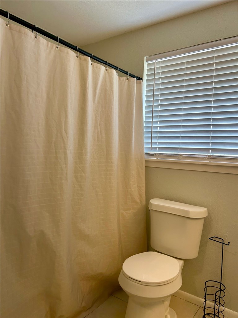 5801 Woodhaven Dr Property Photo 10