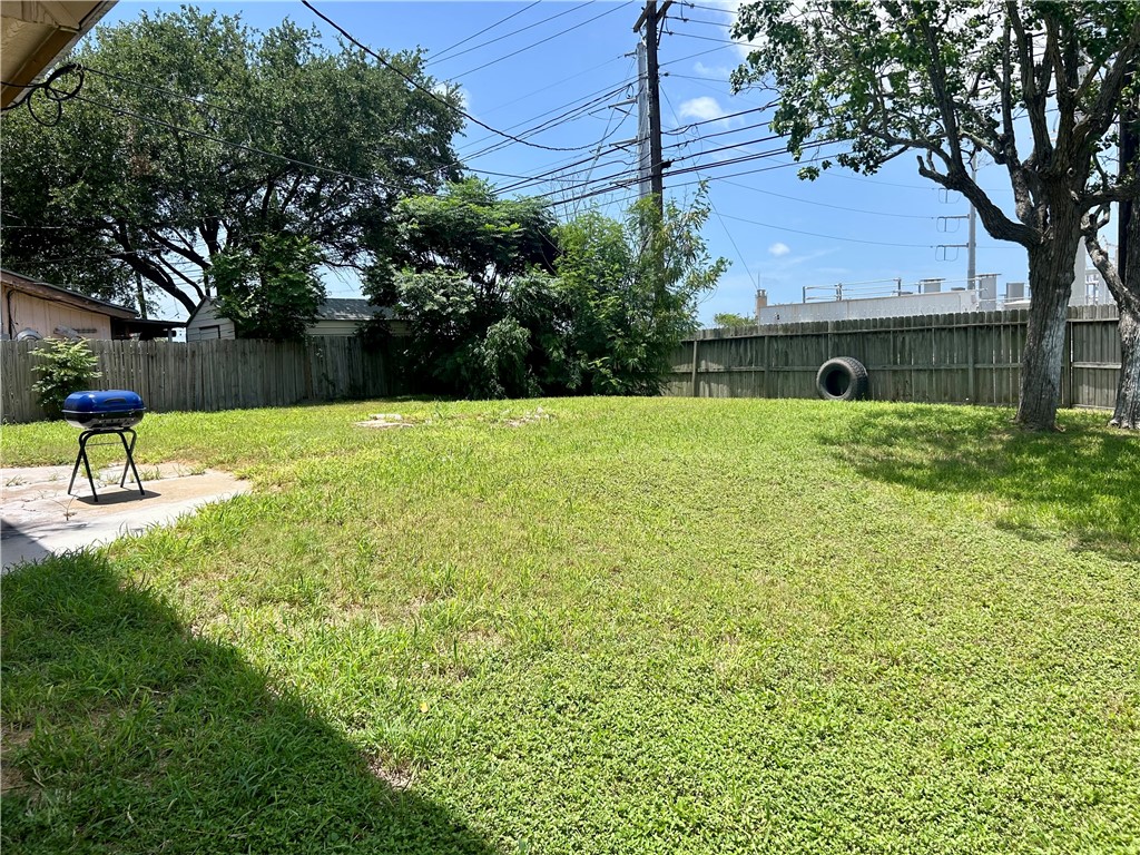 5801 Woodhaven Dr Property Photo 13