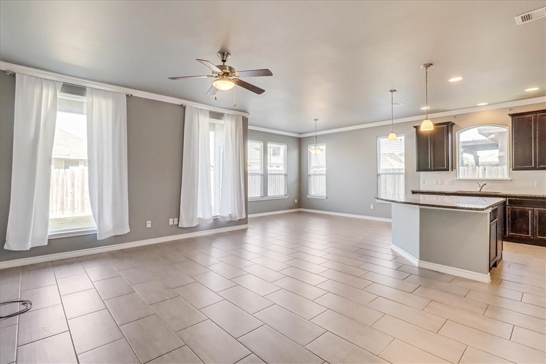 2217 Ibis St Property Photo 6