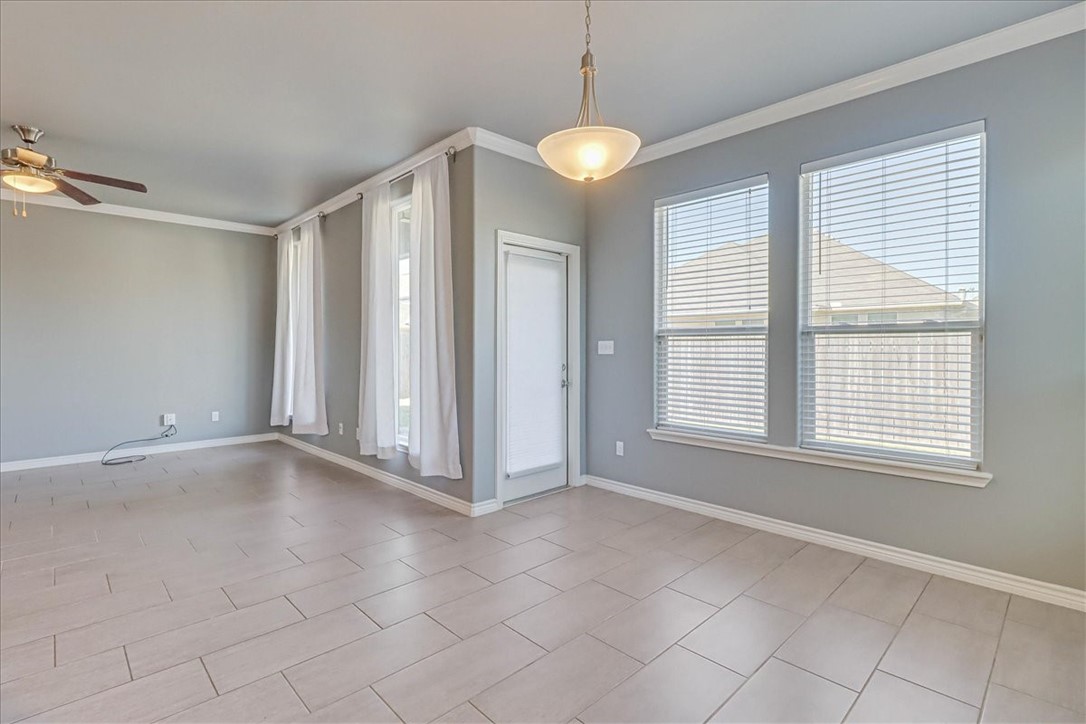 2217 Ibis St Property Photo 15