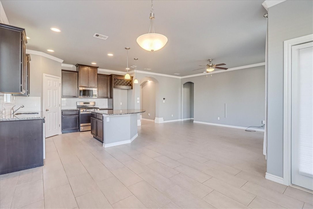 2217 Ibis St Property Photo 16