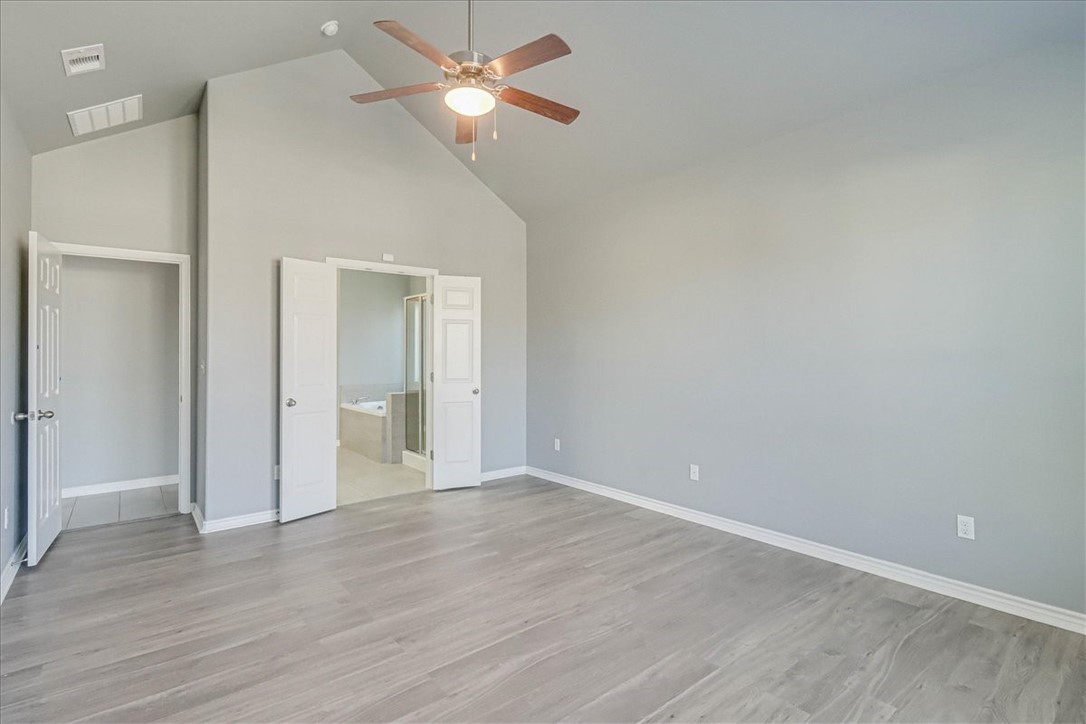 2217 Ibis St Property Photo 19