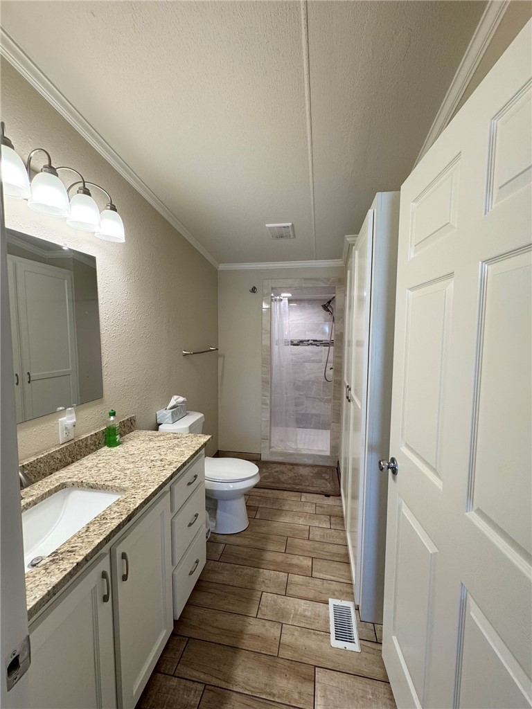 1516 Whispering Sands St Property Photo 8