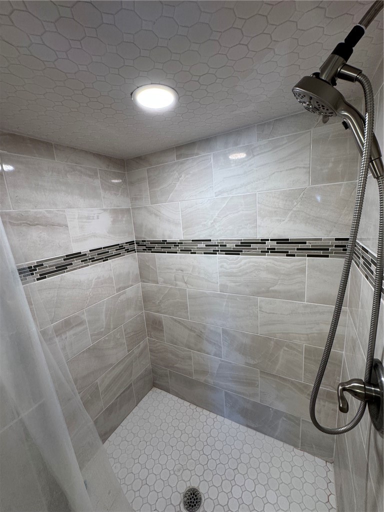 1516 Whispering Sands St Property Photo 9