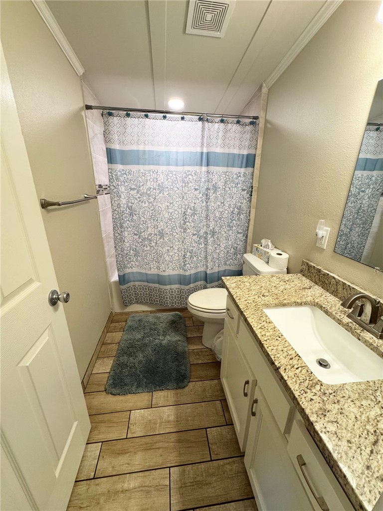 1516 Whispering Sands St Property Photo 13