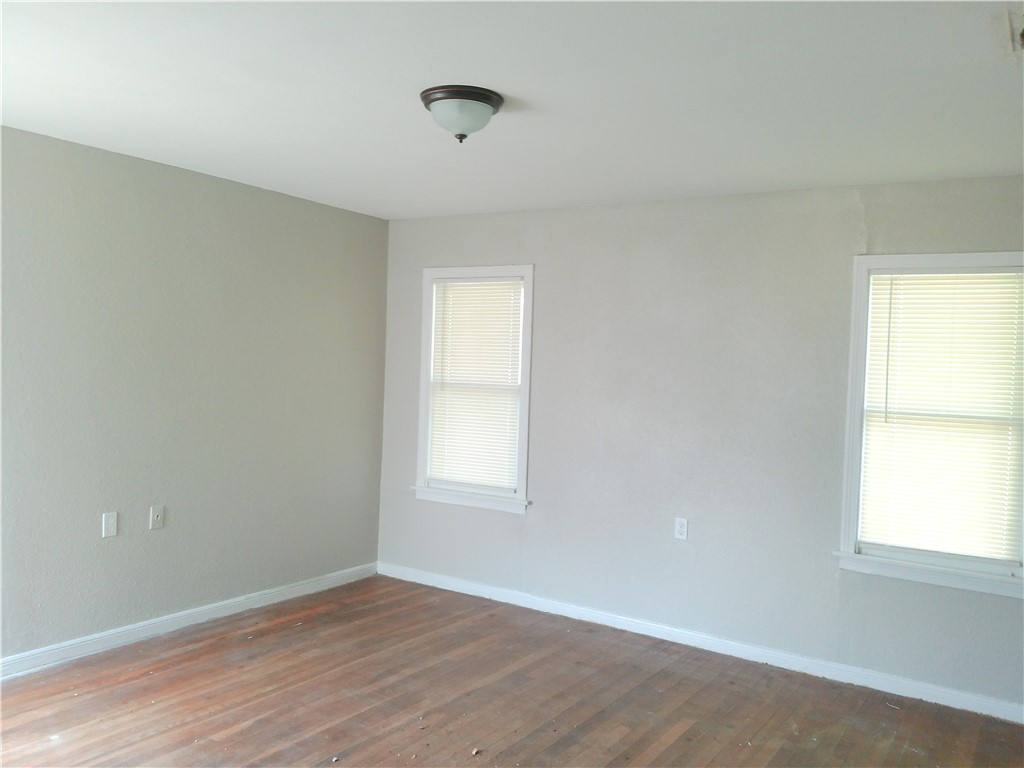 3549 Cypress St Property Photo 7