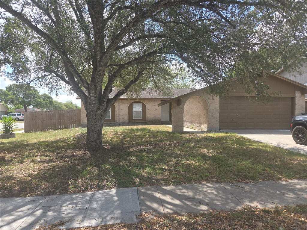 3734 Honey Creek Dr Property Photo 1