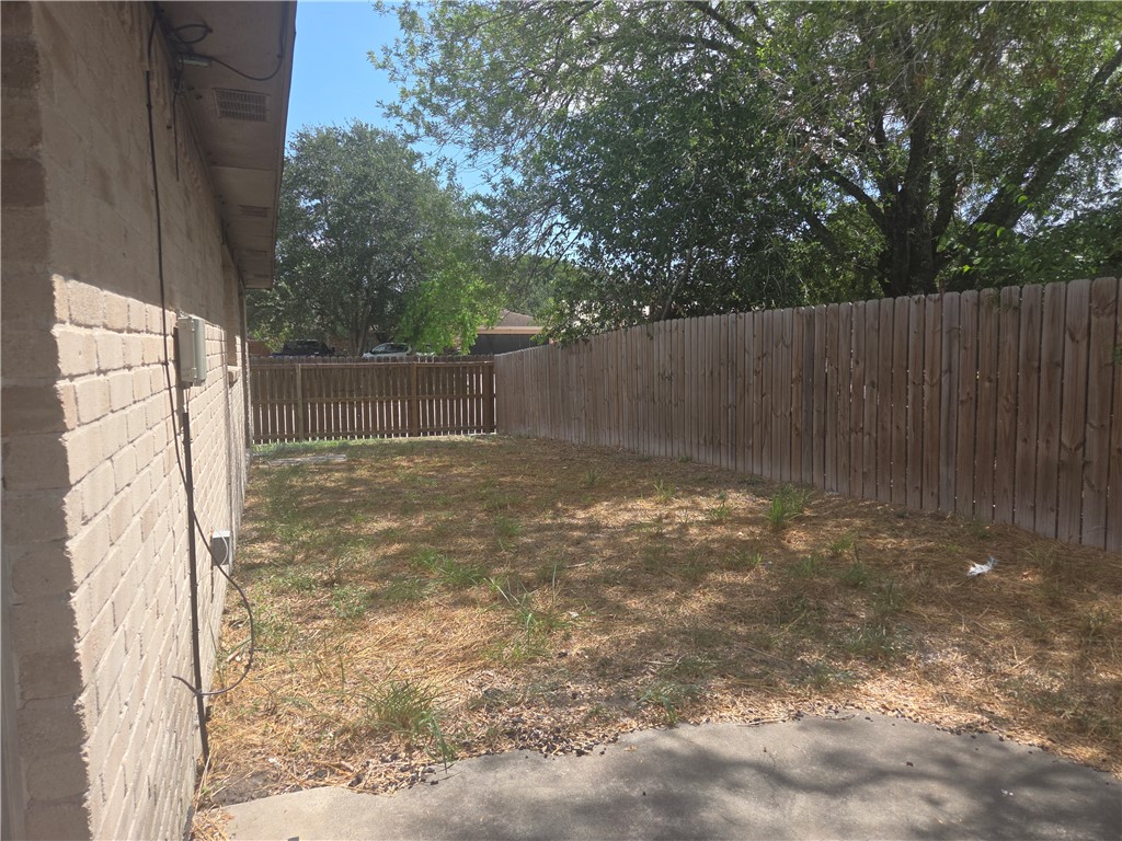 3734 Honey Creek Dr Property Photo 16
