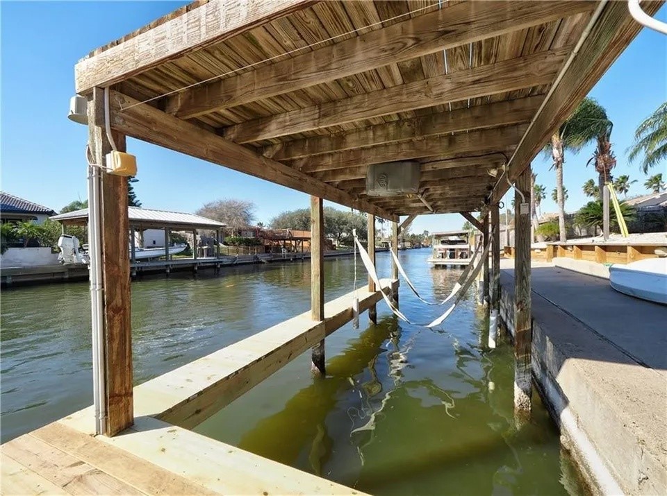 14153 Atascadera Ave Property Photo 3