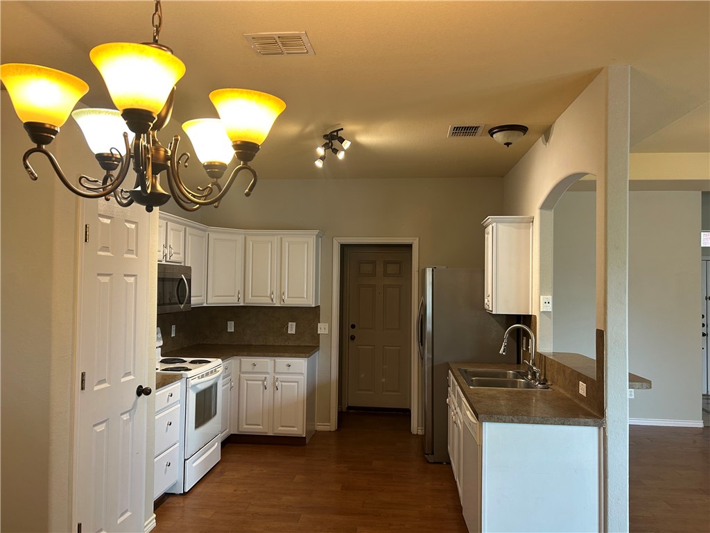 6726 Labonte Property Photo 10
