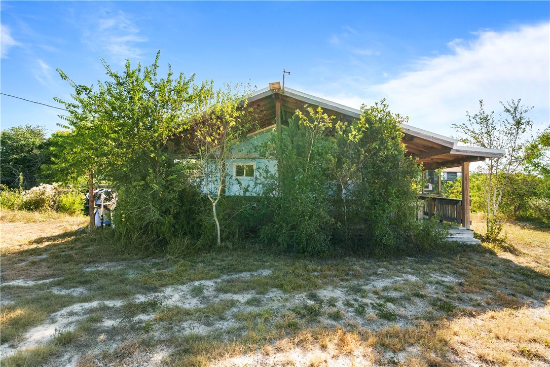 165 Oxbow Property Photo 2