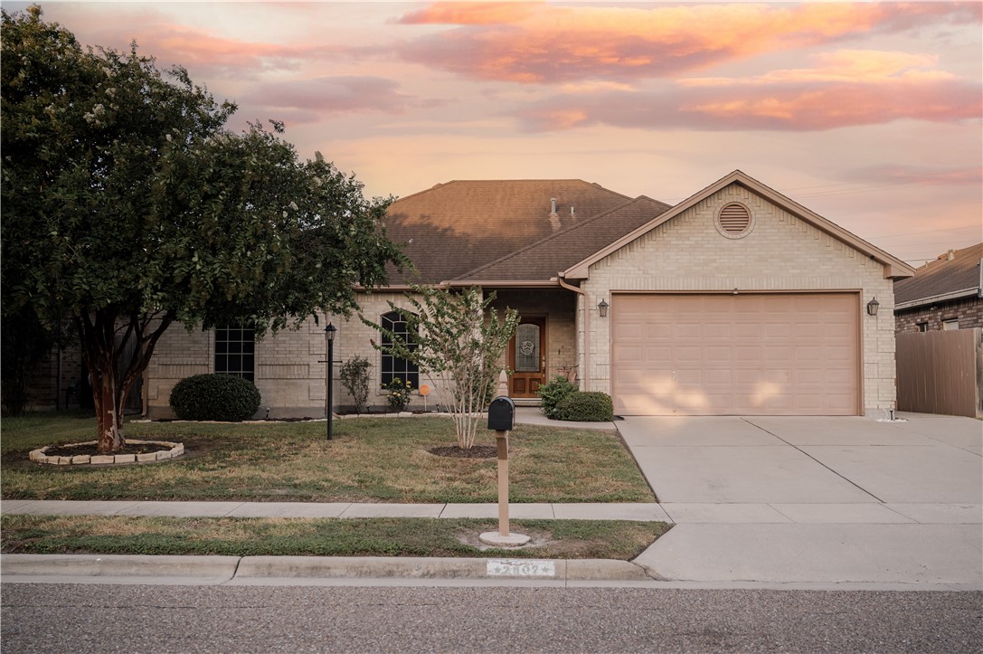 2802 Yeager Dr Property Photo 1