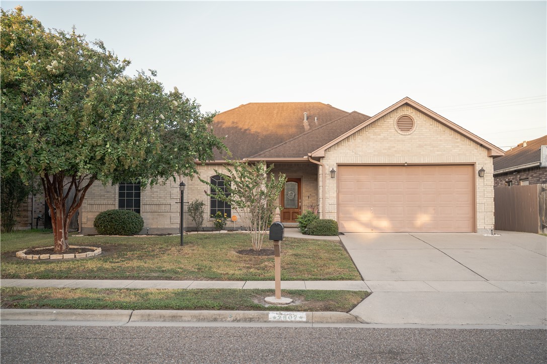 2802 Yeager Dr Property Photo 2
