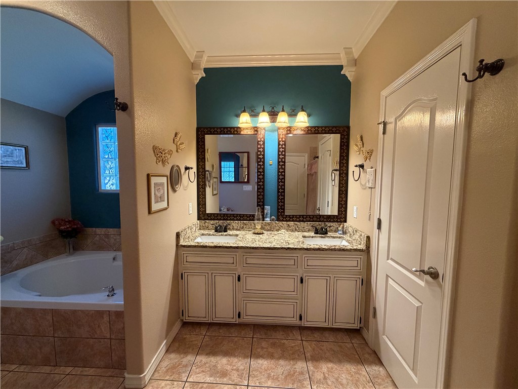 2802 Yeager Dr Property Photo 19