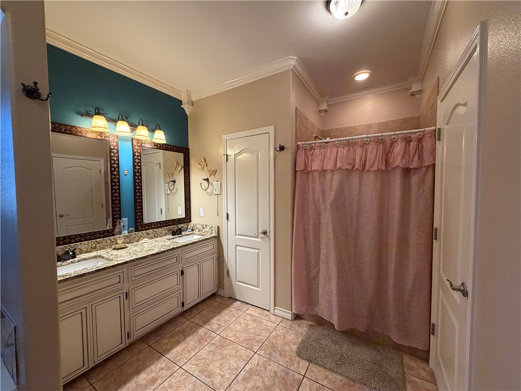 2802 Yeager Dr Property Photo 22