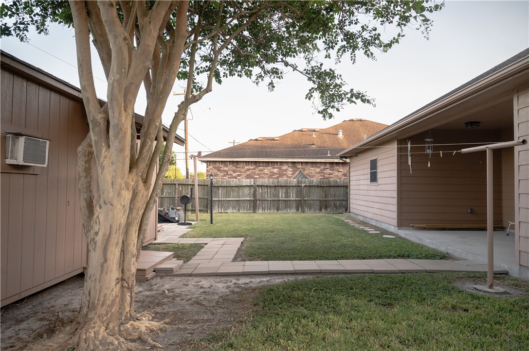 2802 Yeager Dr Property Photo 34