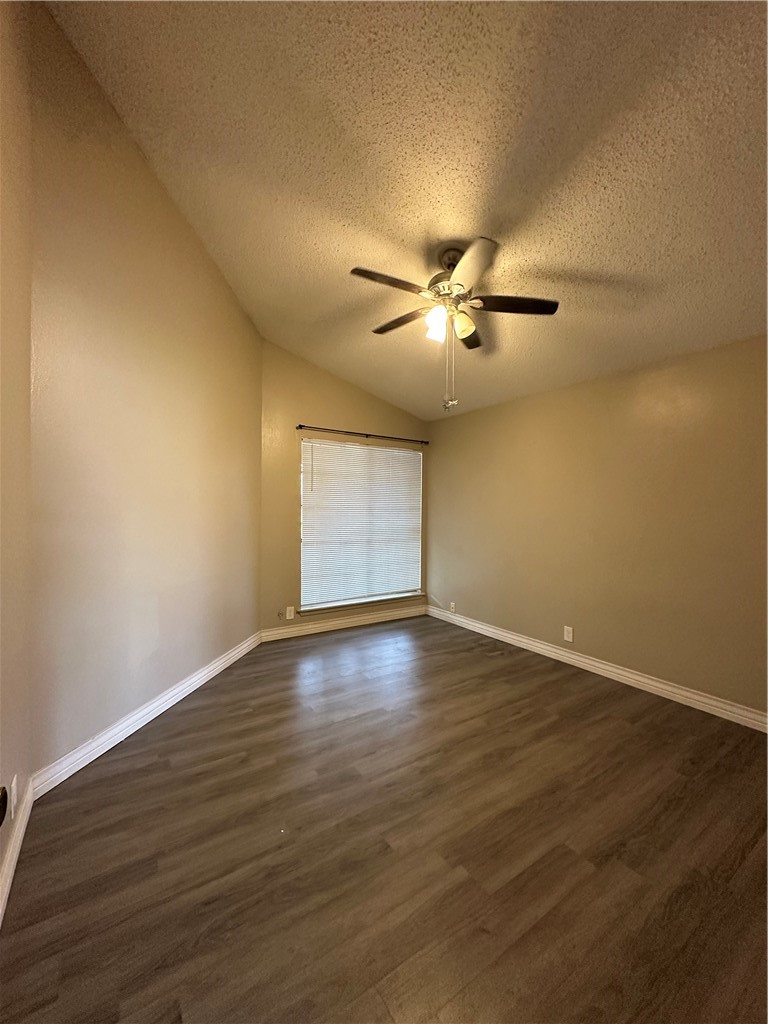 2429 Woodway Dr Property Photo 20