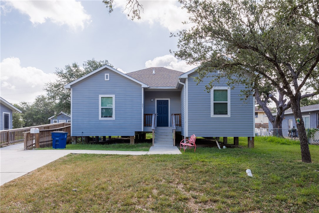 341 Woodlawn St Property Photo 1
