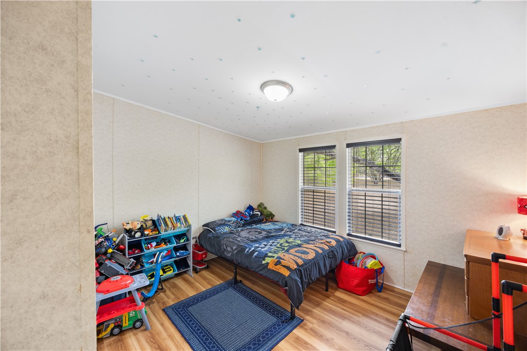 277 Mustang Property Photo 12