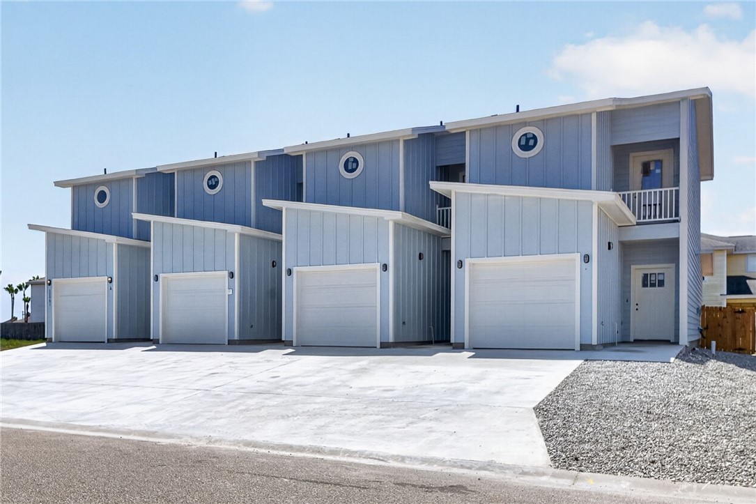13981 Ports O Call Dr Property Photo 3