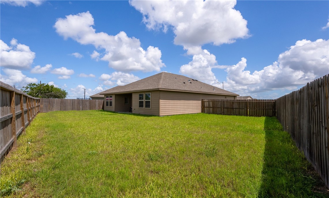 1293 Carnaby St Property Photo 11