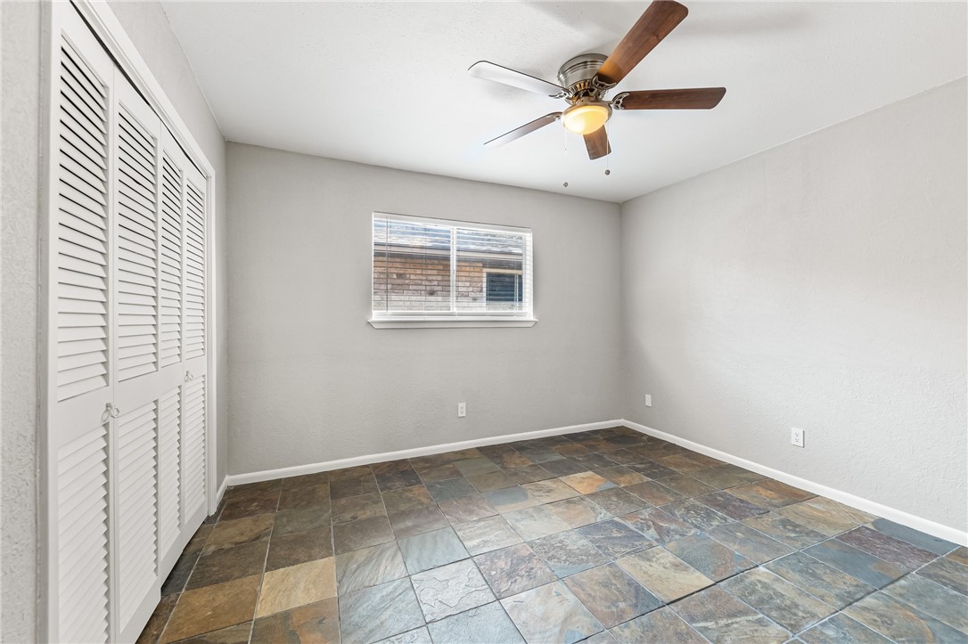 5038 Crestwick Property Photo 9