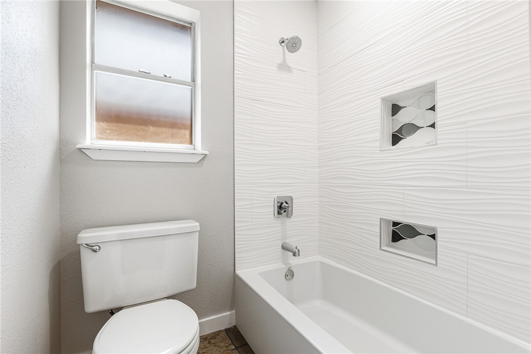 5038 Crestwick Property Photo 11
