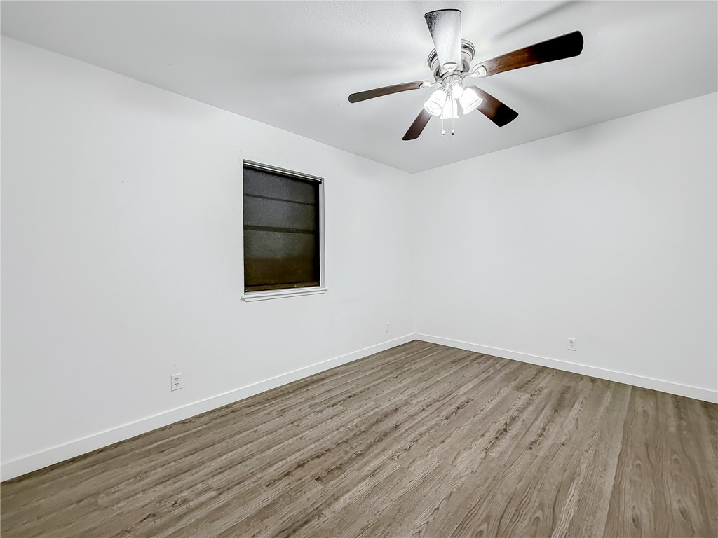 302 Easy B Property Photo 15