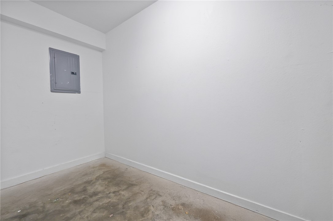 302 Easy B Property Photo 20