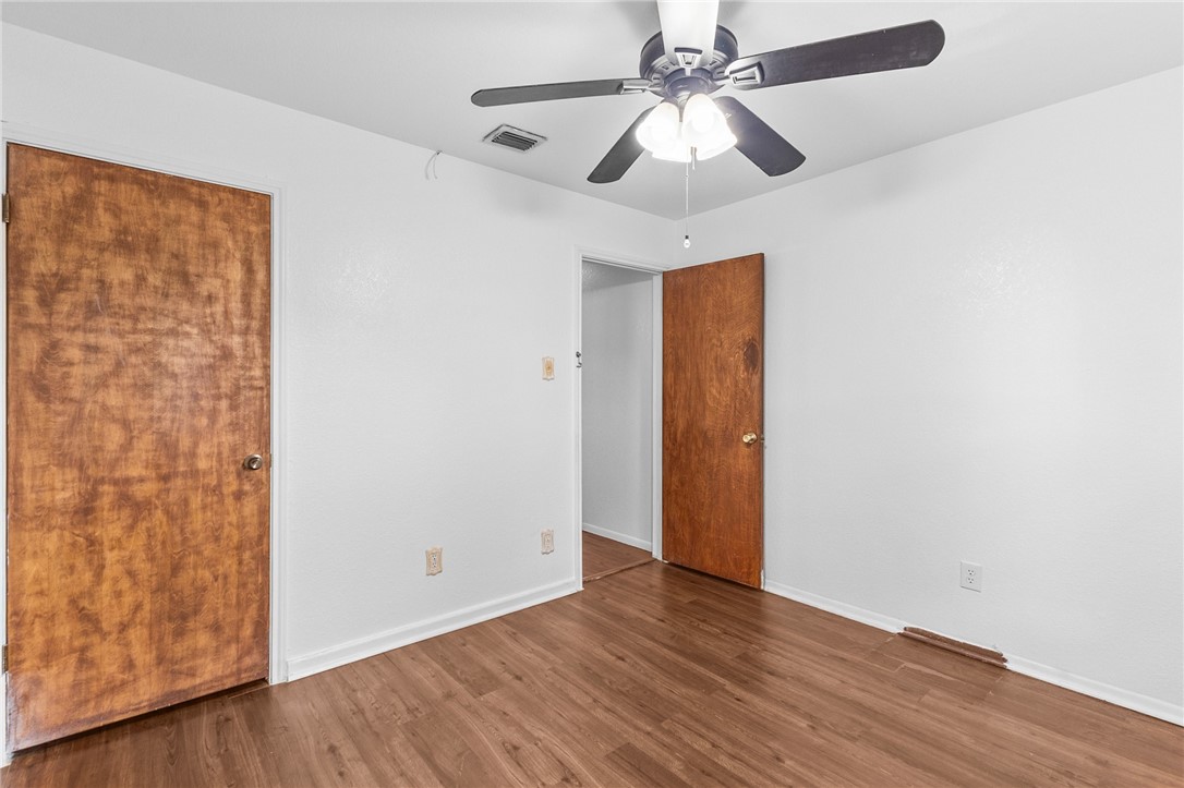 902 Saint Timothy St Property Photo 27