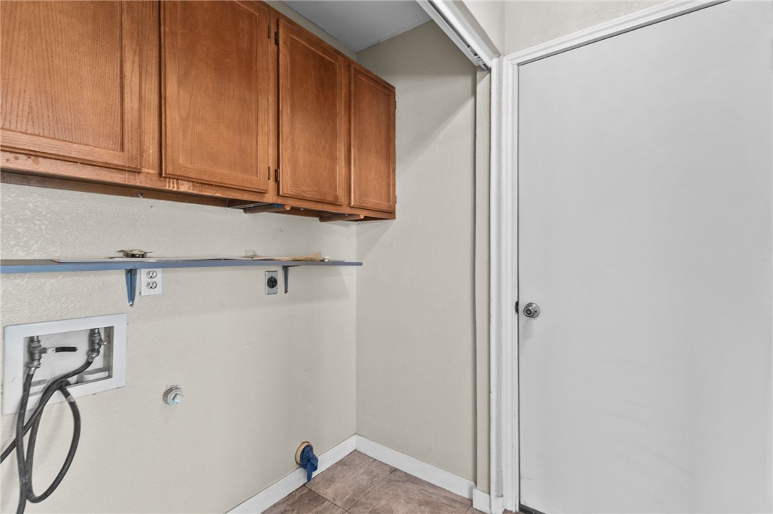 902 Saint Timothy St Property Photo 28