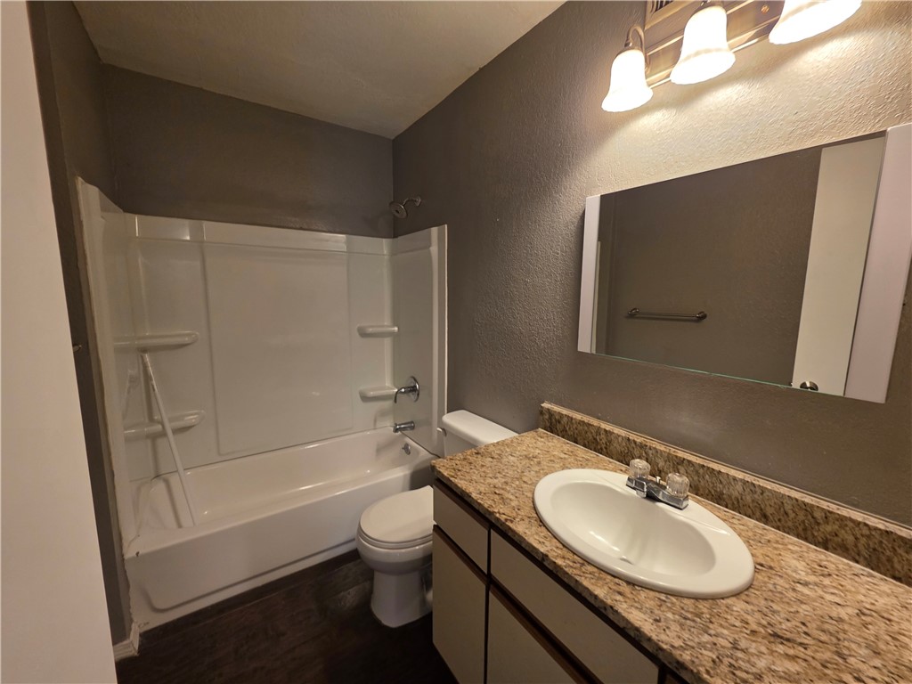 659 Redwood Ave 759 #1 Property Photo 7
