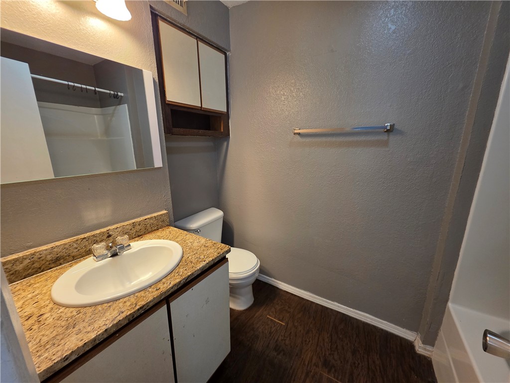 659 Redwood Ave 759 #1 Property Photo 9