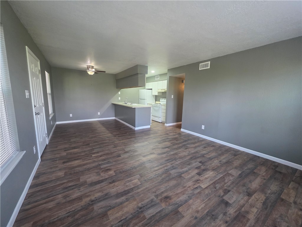 659 Redwood Ave 759 #2 Property Photo 2