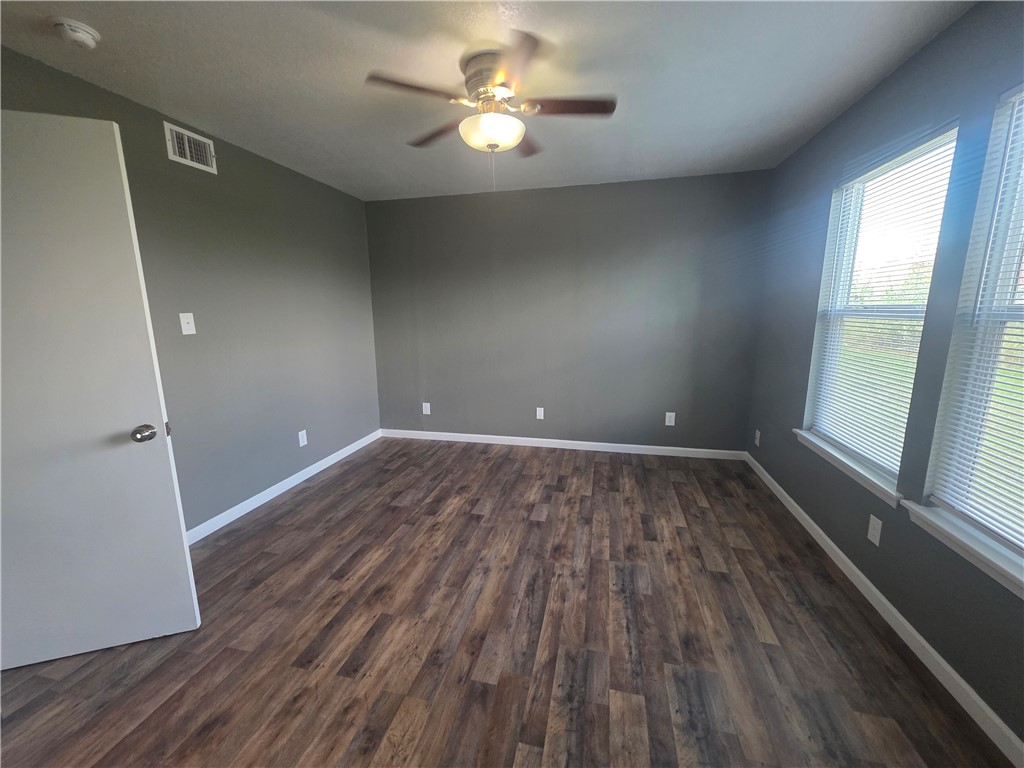 659 Redwood Ave 759 #2 Property Photo 11