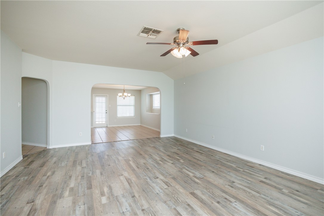 13834 Flintlock Dr Property Photo 15