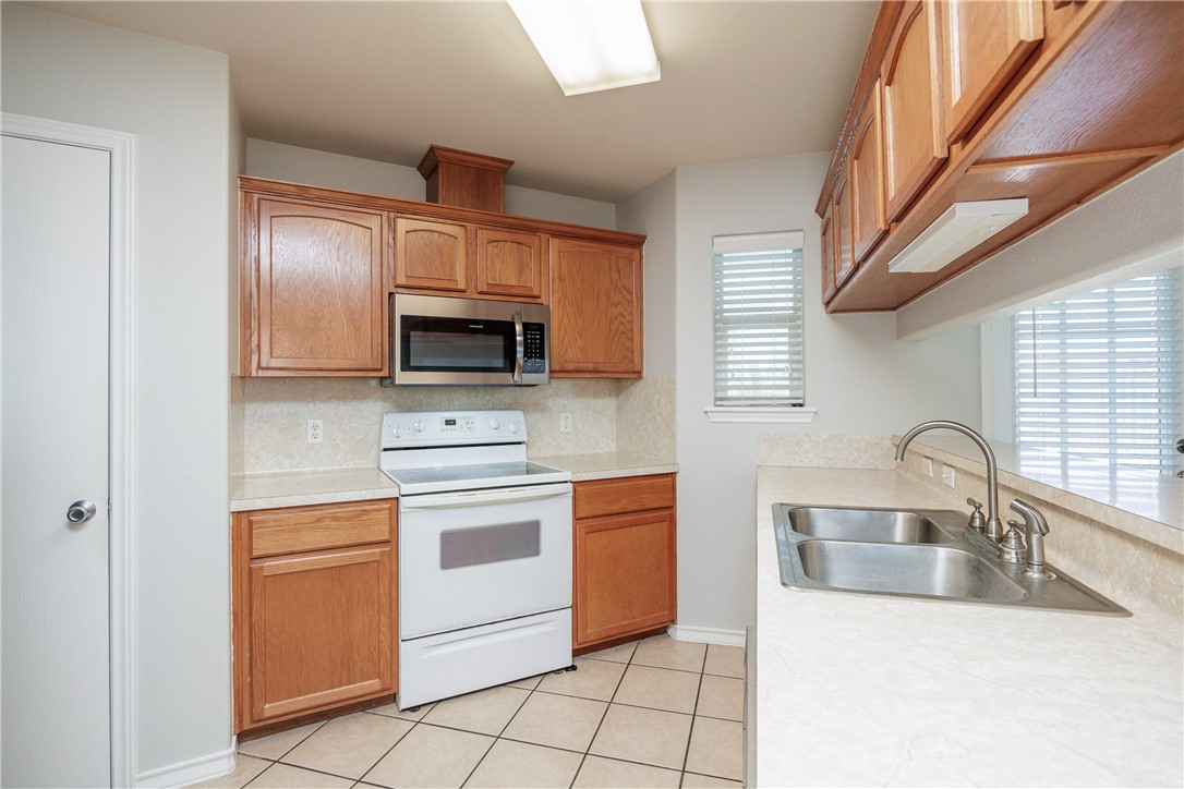 13834 Flintlock Dr Property Photo 24