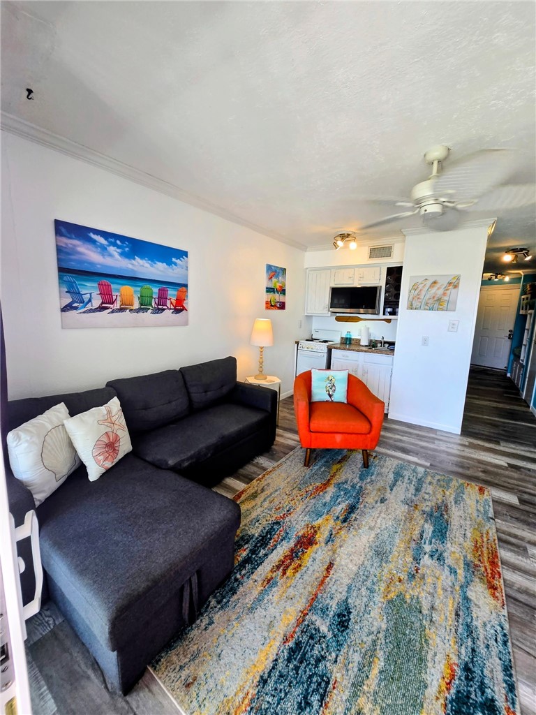 3938 Surfside Blvd 3330 Property Photo 5