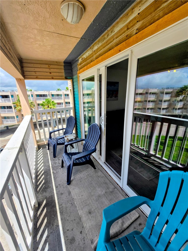 3938 Surfside Blvd 3330 Property Photo 8