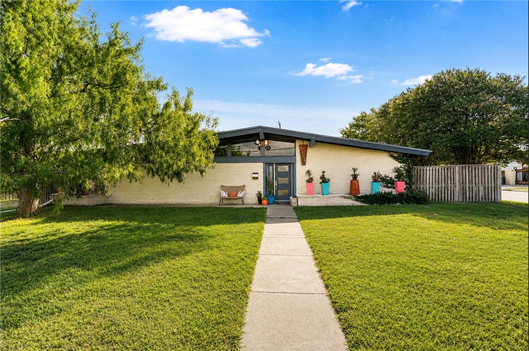 3462 Santa Fe St Property Photo