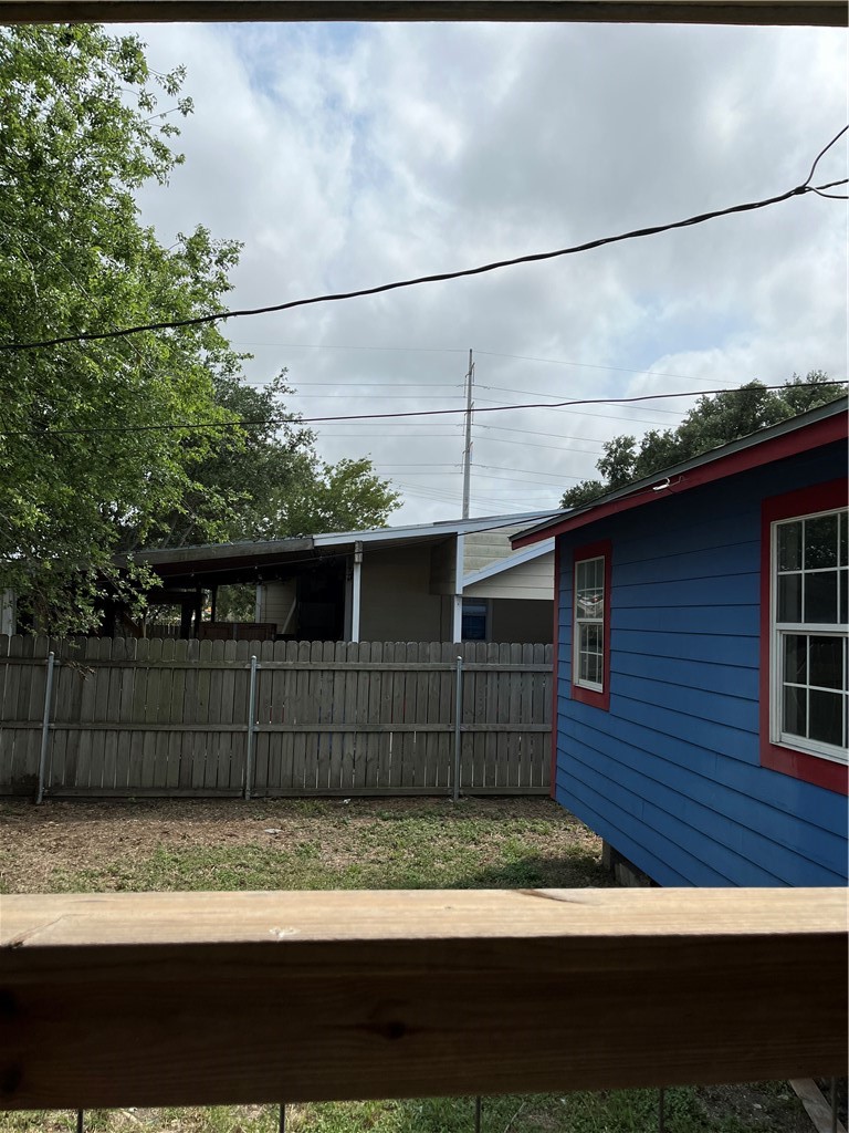 4418 Vestal St Property Photo 3
