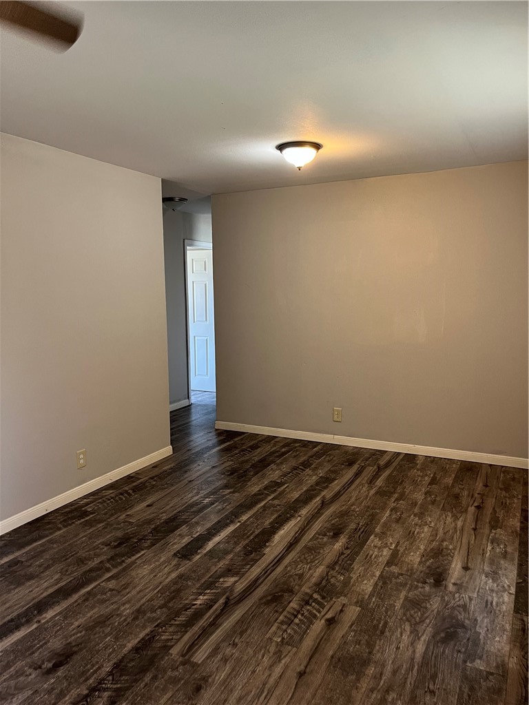 4418 Vestal St Property Photo 4