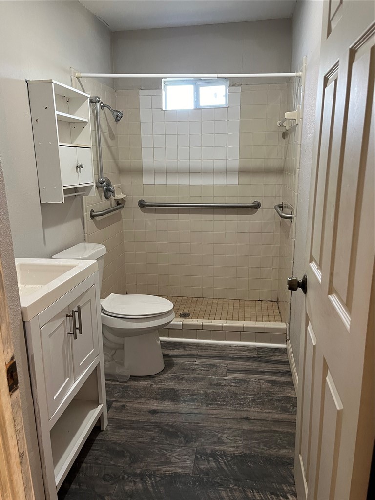 4418 Vestal St Property Photo 8
